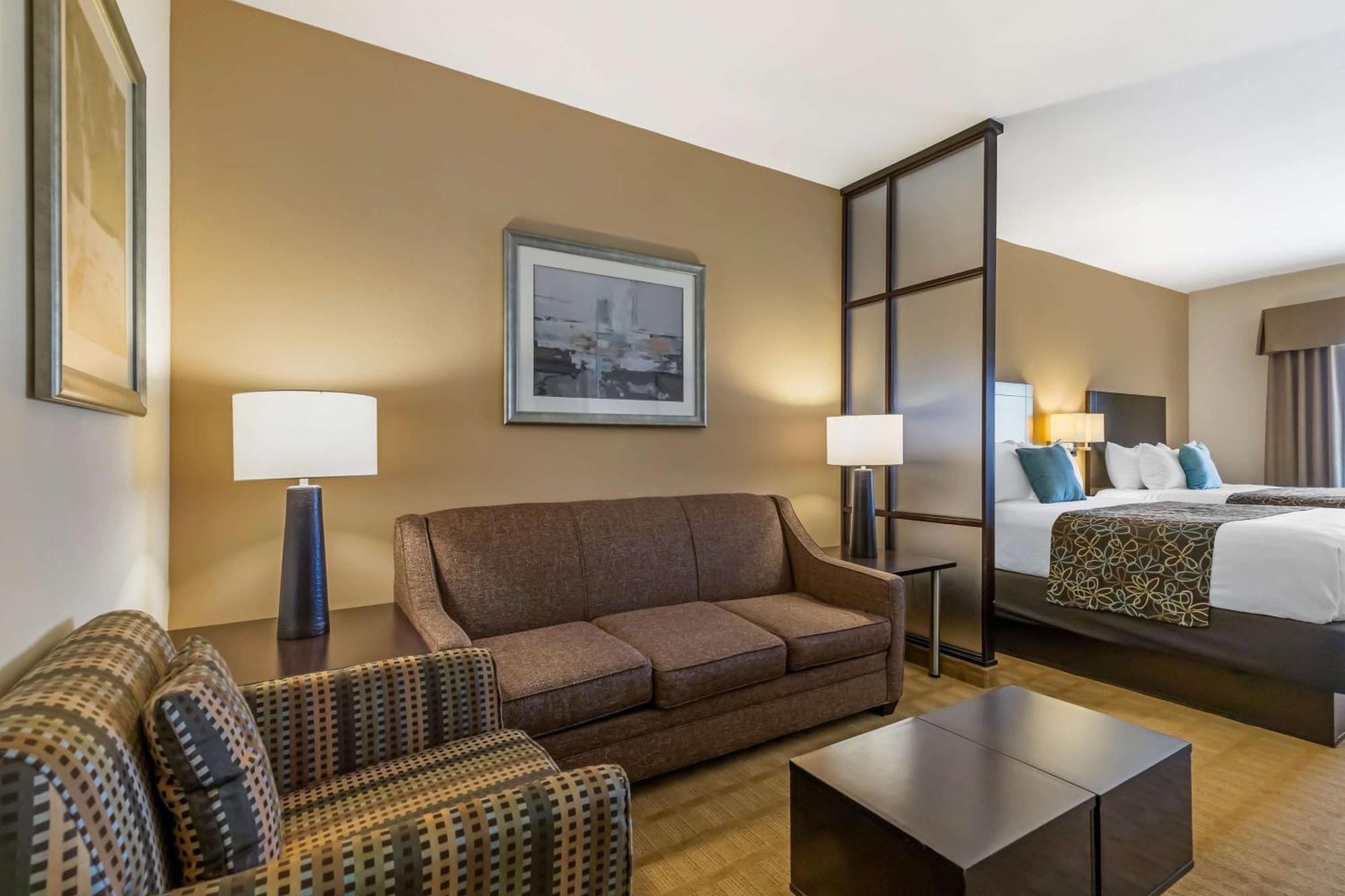 Best Western Plus Lytle Inn And Suites Εξωτερικό φωτογραφία