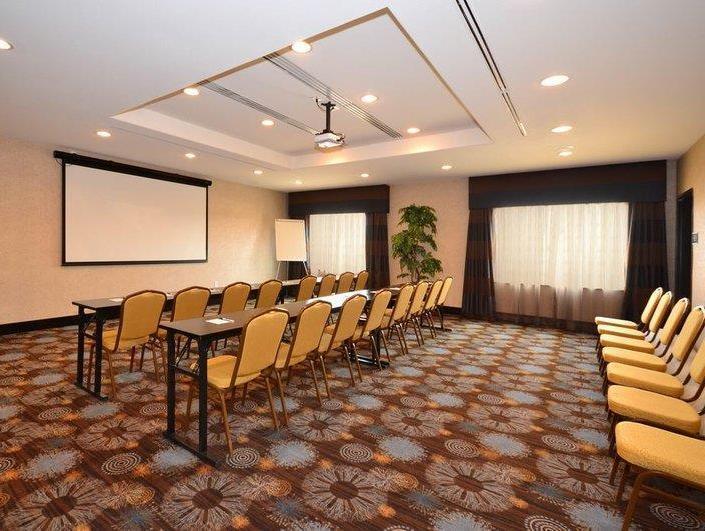 Best Western Plus Lytle Inn And Suites Εξωτερικό φωτογραφία
