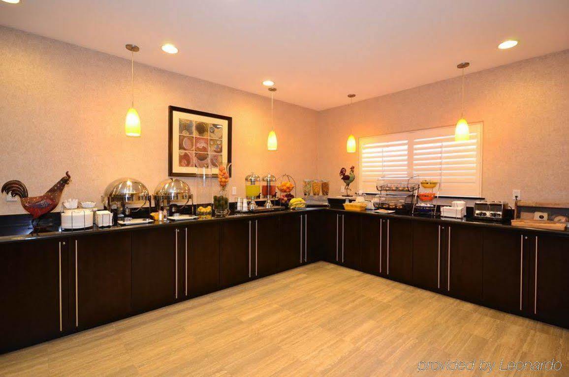 Best Western Plus Lytle Inn And Suites Εξωτερικό φωτογραφία