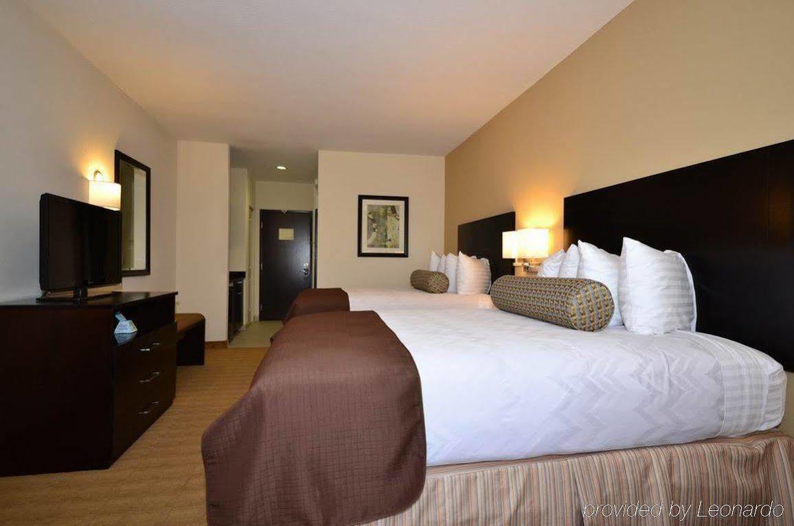 Best Western Plus Lytle Inn And Suites Εξωτερικό φωτογραφία